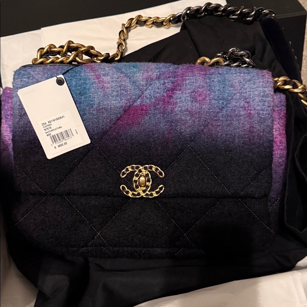 CHANEL 19 Large flap/ tweed/ tie dye